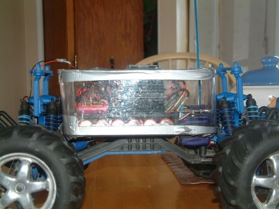 600_800hiver1.jpg (82.05 Kio) Vu 3206 fois Gp3300 en 7 et des balounnes pour les servos